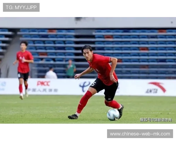 云南玉昆签下17岁恒大足校前锋布尼亚明·阿不都沙拉木